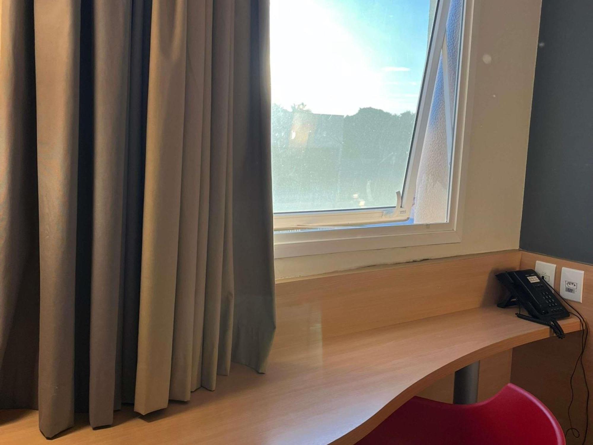 Ibis Catalao Hotel Exterior photo