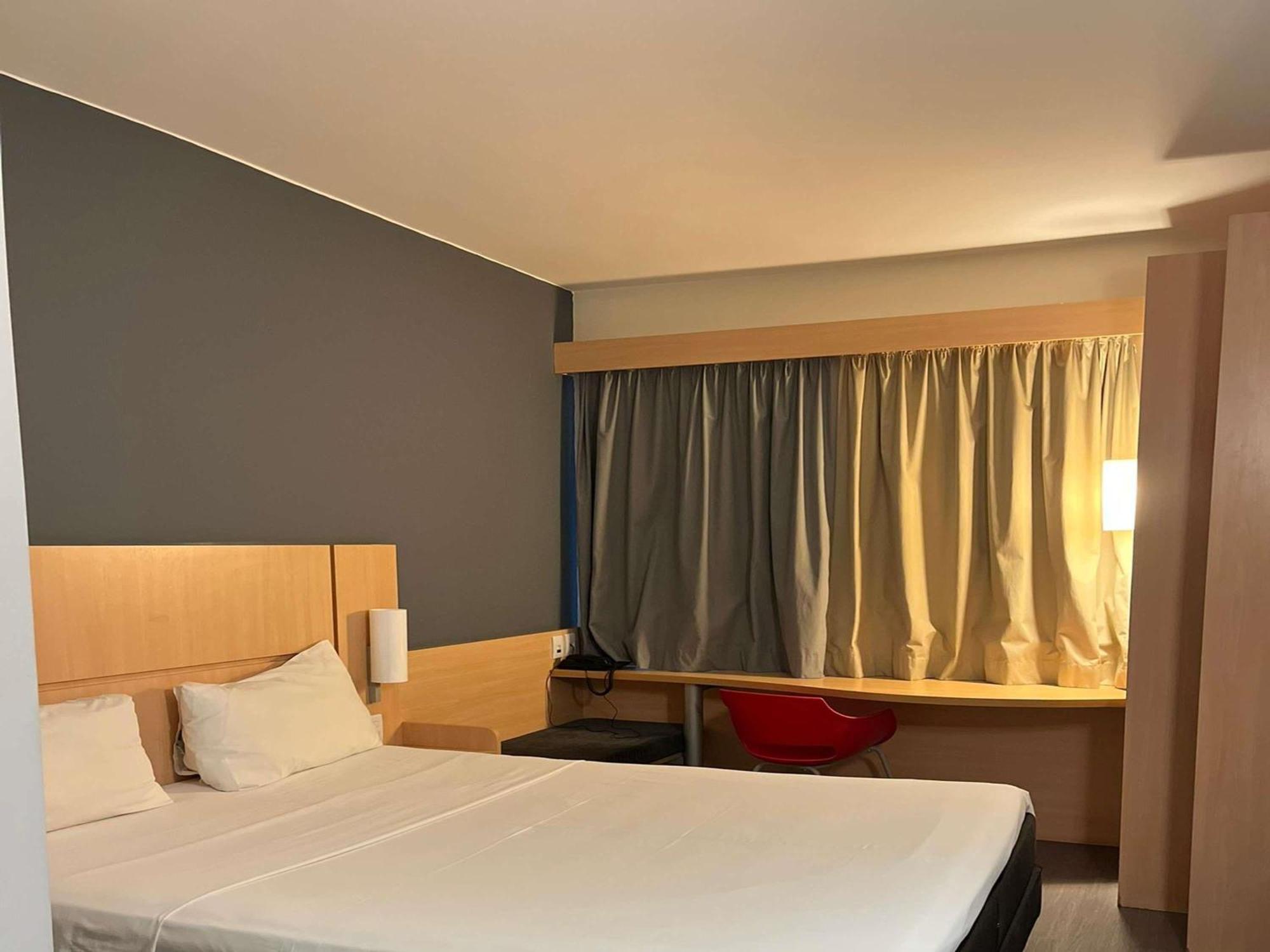 Ibis Catalao Hotel Exterior photo